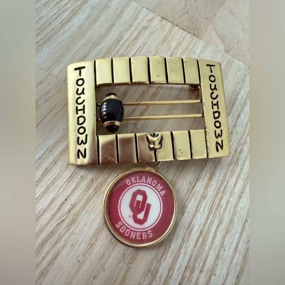 Oklahoma university brooch pin touchdown gold tone with sliding football